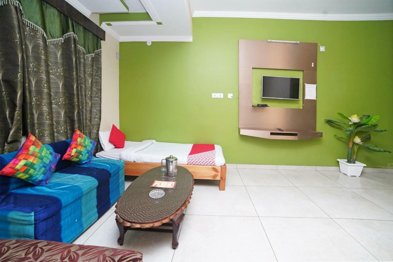 Oyo 37525 Hotel Mall Palace Pithorāgarh Exterior foto