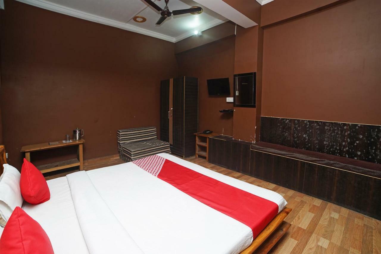 Oyo 37525 Hotel Mall Palace Pithorāgarh Exterior foto